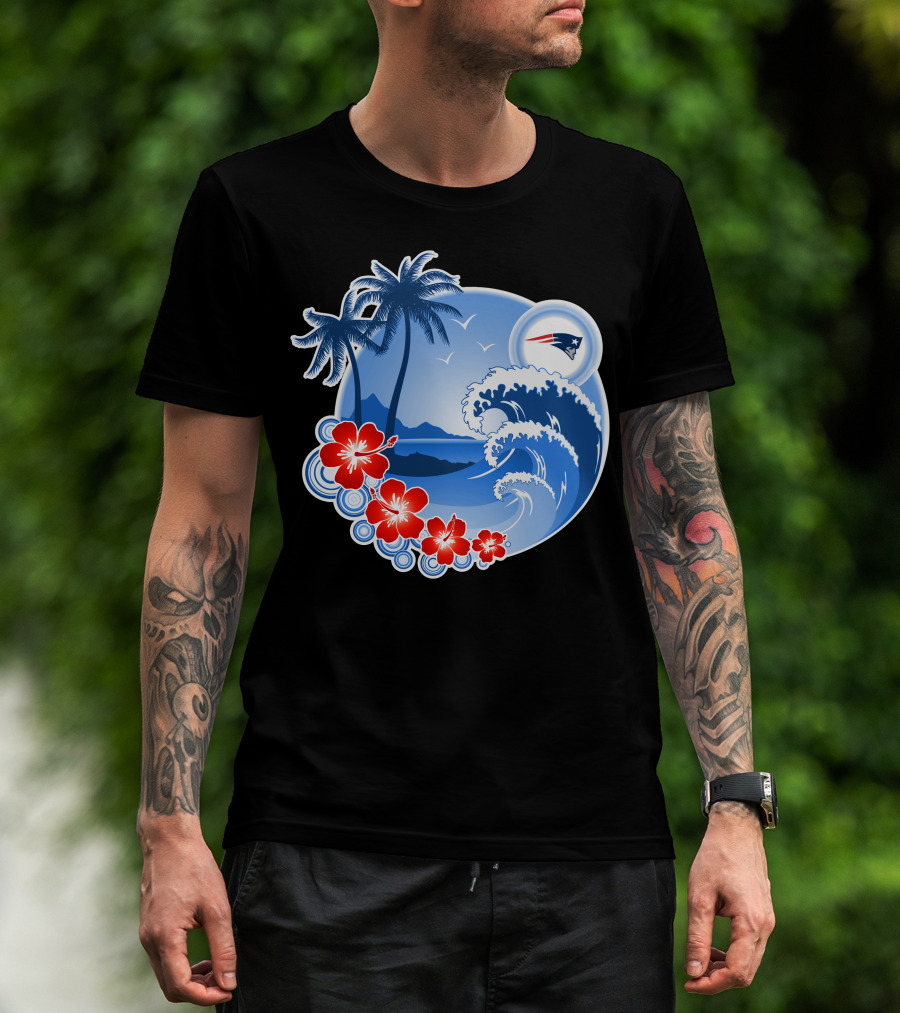 New England Patriots Tropical Beach Waves And Palm Trees Scene T-Shirt