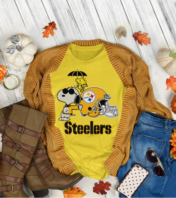 Pittsburgh Steelers Snoopy Woodstock Football Fan Gear T-Shirt