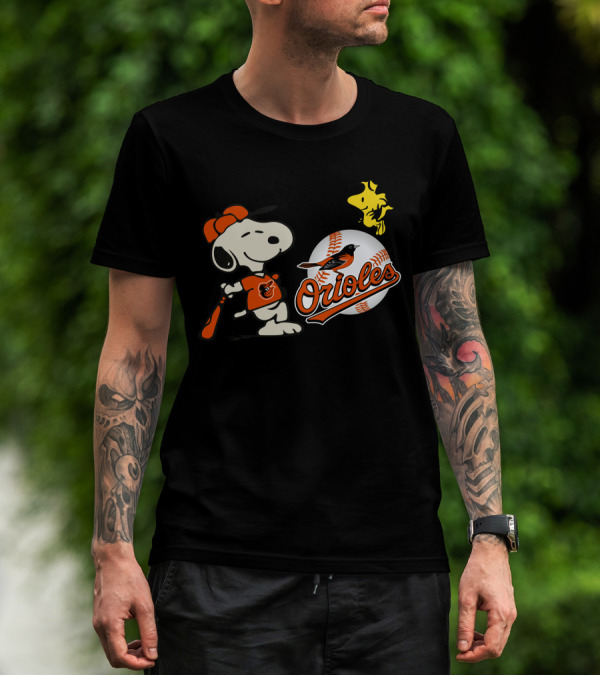 Baltimore Orioles Snoopy And Woodstock BaseballArtwork T-Shirt