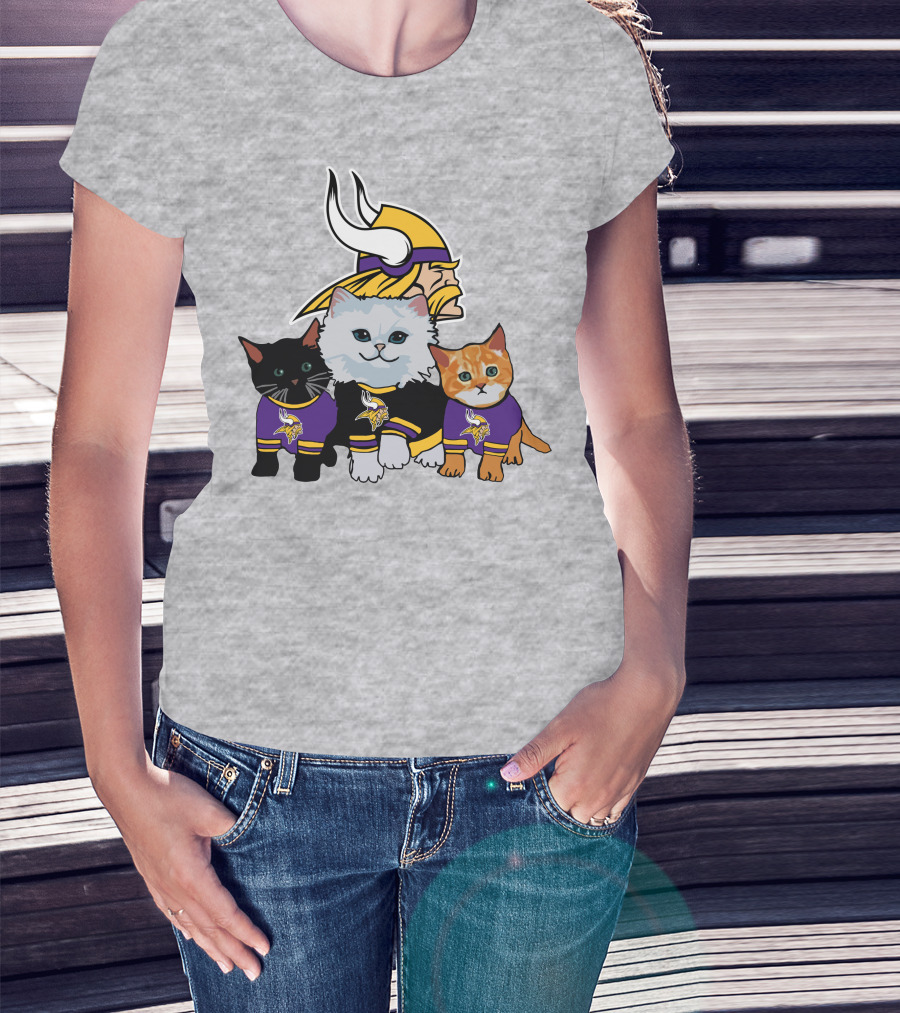 Minnesota Vikings Cats In Purple Jerseys With Viking Helmet T-Shirt