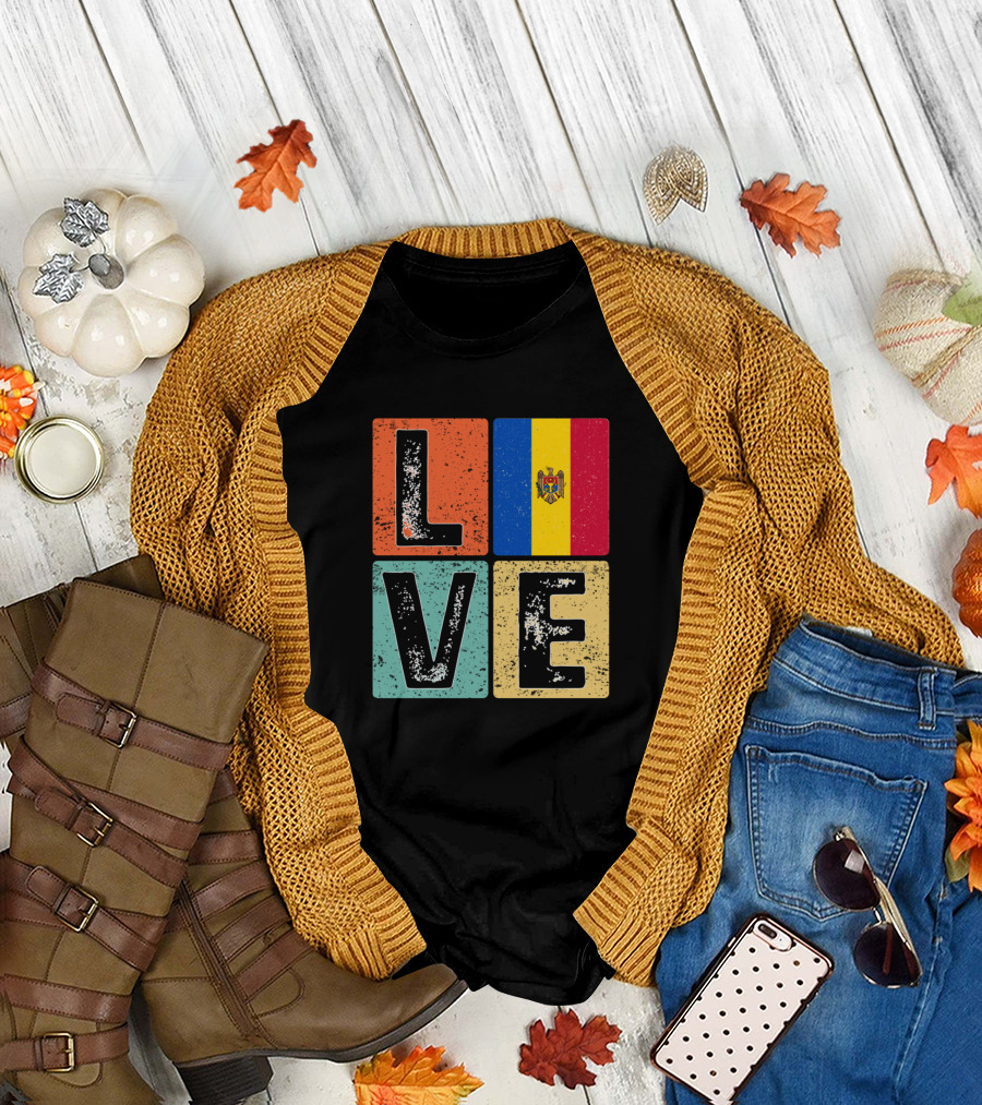 Love Moldova Flag Moldovan Pride T-Shirt