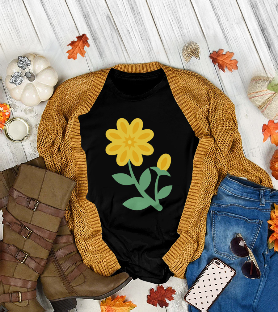 Cute Yellow Daisy with Green Leaves T-Shirt