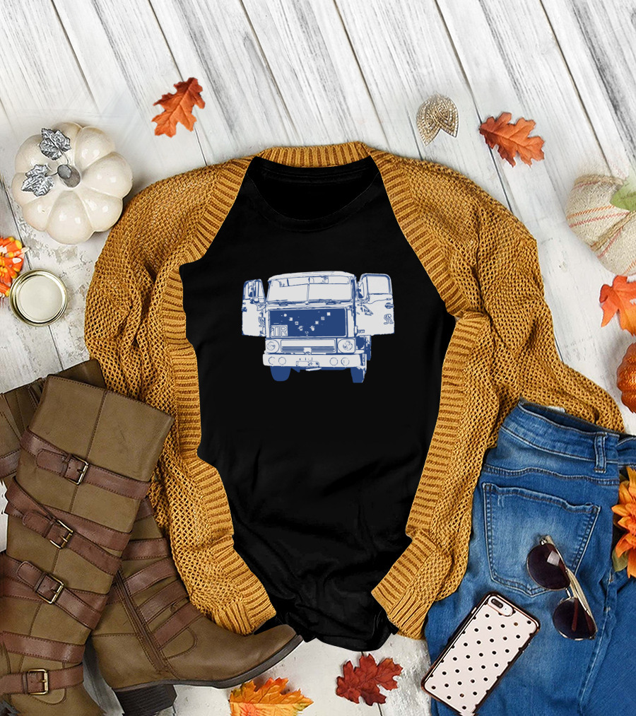 SL TR Old Truck Front View Classic T-Shirt