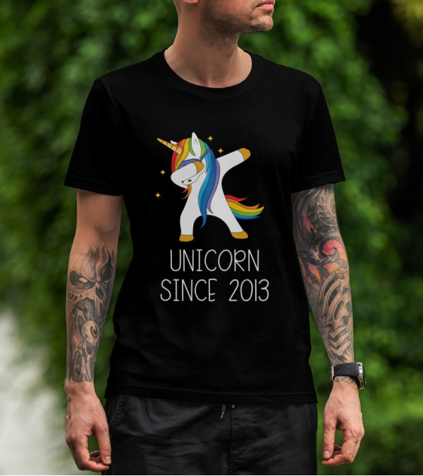 Unicorn Dabbing Since 2013 With Rainbow Mane And Stars T-Shirt