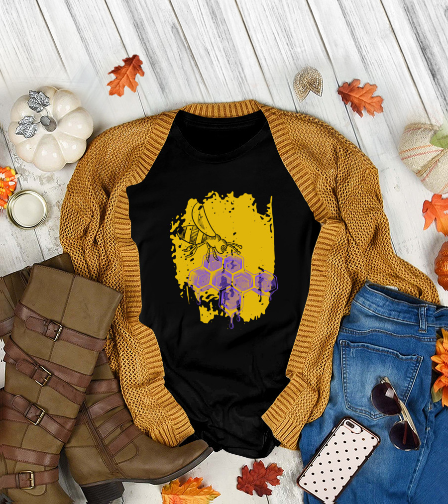 Bee Honey Lover Womens Queen Bee Honeycomb T-Shirt