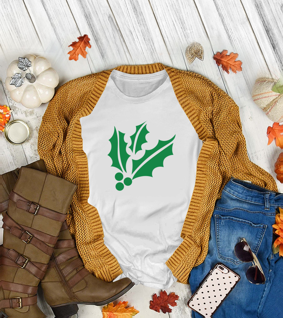 G1 December Holly Symbol Green Leaves and Berries T-Shirt