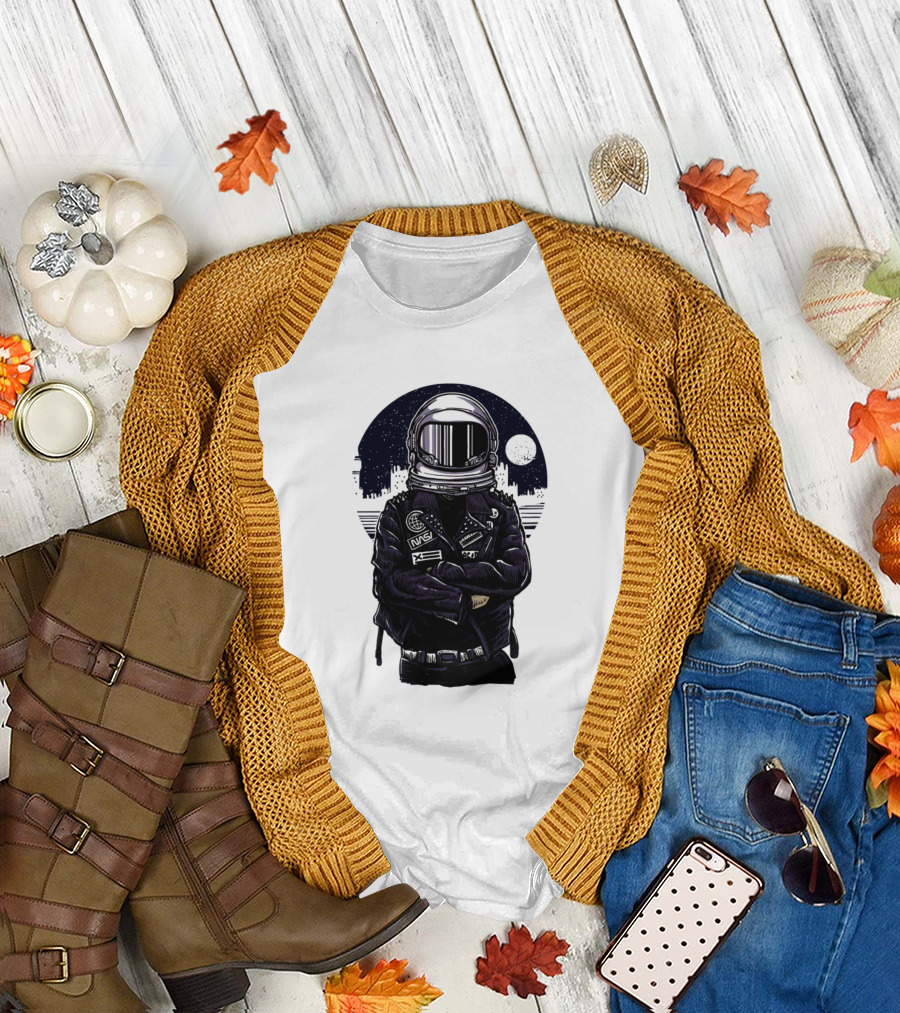Rebel Astronaut Cosmonaut Spaceman Space Adventure with Moon Background T-Shirt