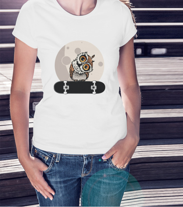 Owl Skateboard Moon Sports Inlineskates T-Shirt