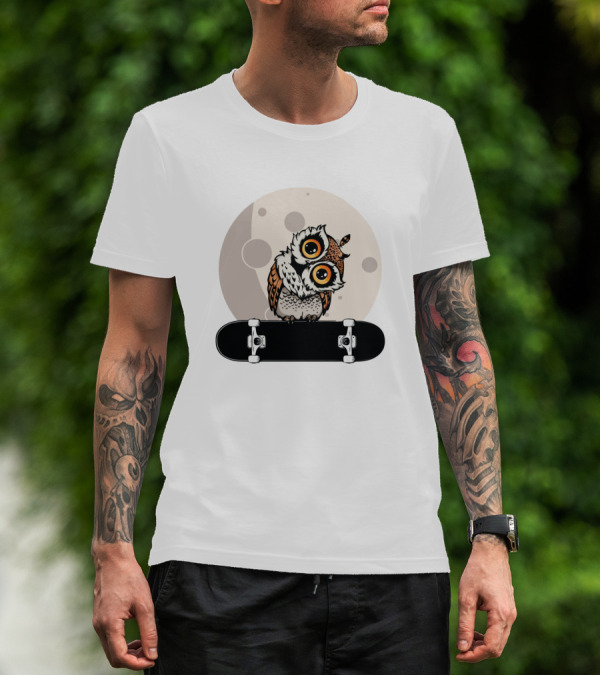 Owl Skateboard Moon Sports Inlineskates T-Shirt