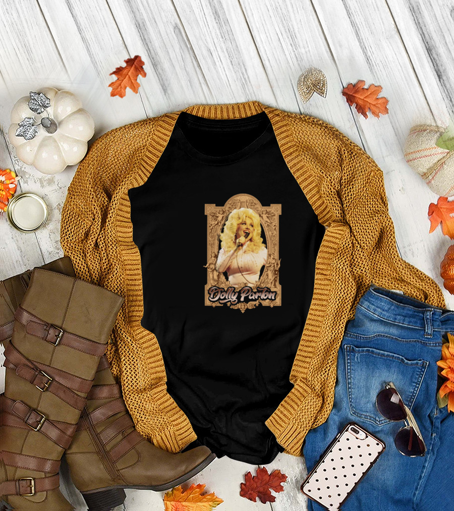 Dolly Parton Vintage Portrait Mic Frame T-Shirt