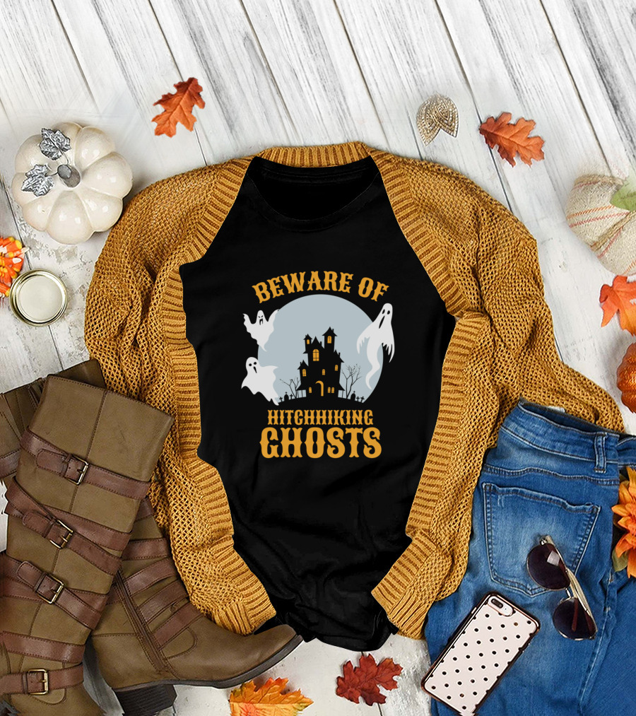 Beware Of Hitchhiking Ghosts Haunted House Halloween Party T-Shirt