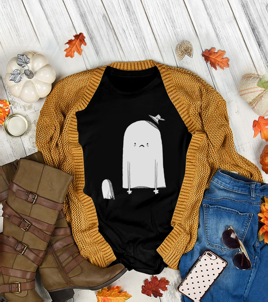 Sad Ghost with Hat Beside Tombstone Melancholic Ghost Essential T-Shirt