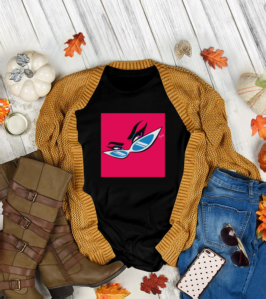 Bad Girl Eyes Sunglasses Pink T-Shirt