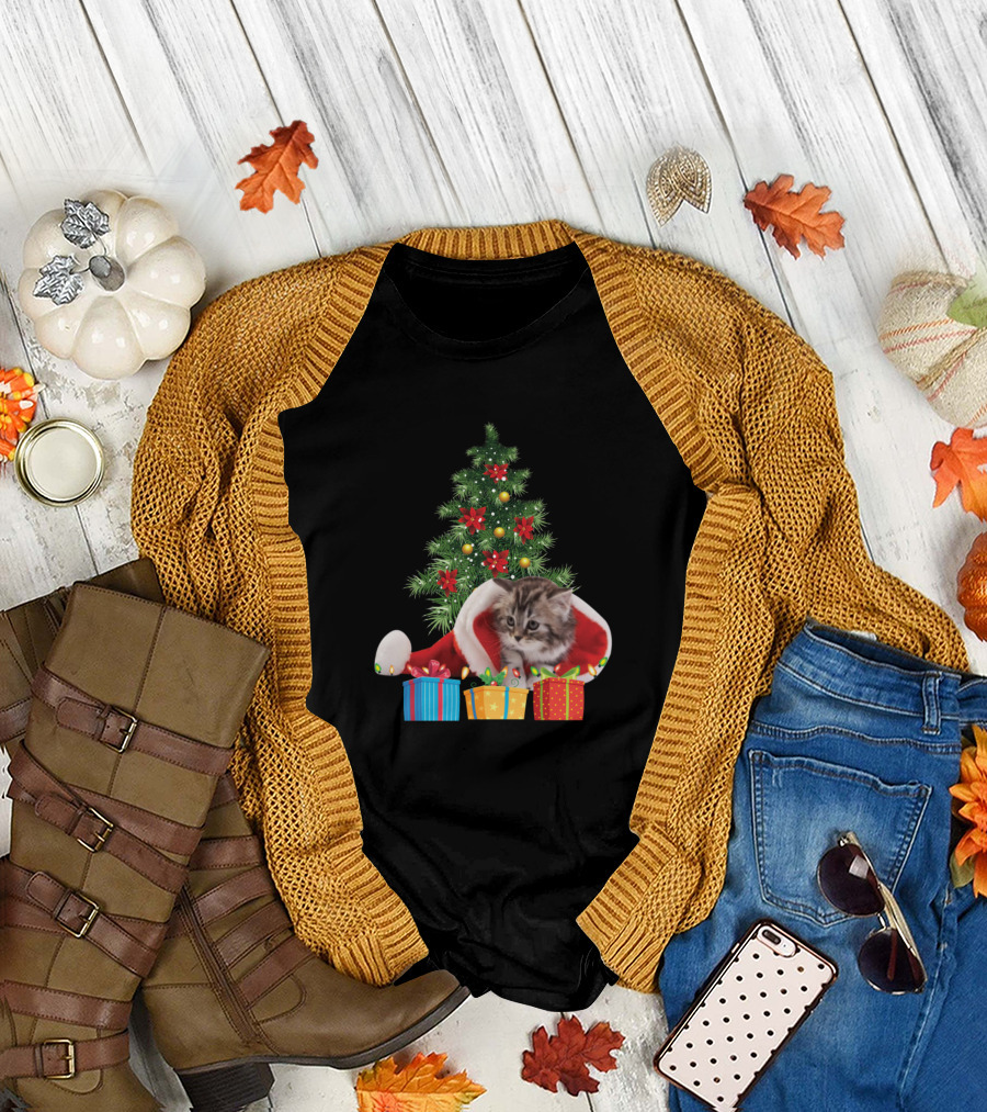 Cat Christmas Tree Kitten in Santa Hat with Presents T-Shirt