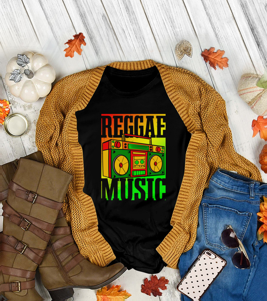 Reggae Music Boombox Vintage Jamaican Vinyls T-Shirt