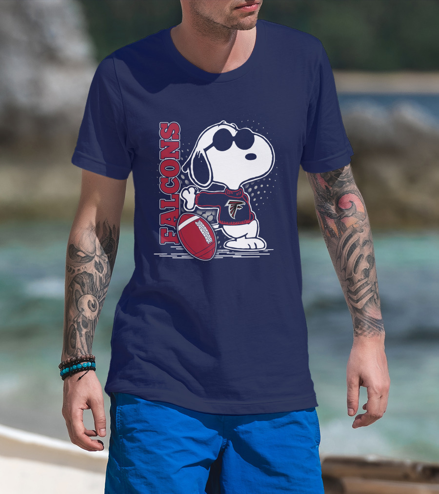 Atlanta Falcons Snoopy Football Falcons T-Shirt