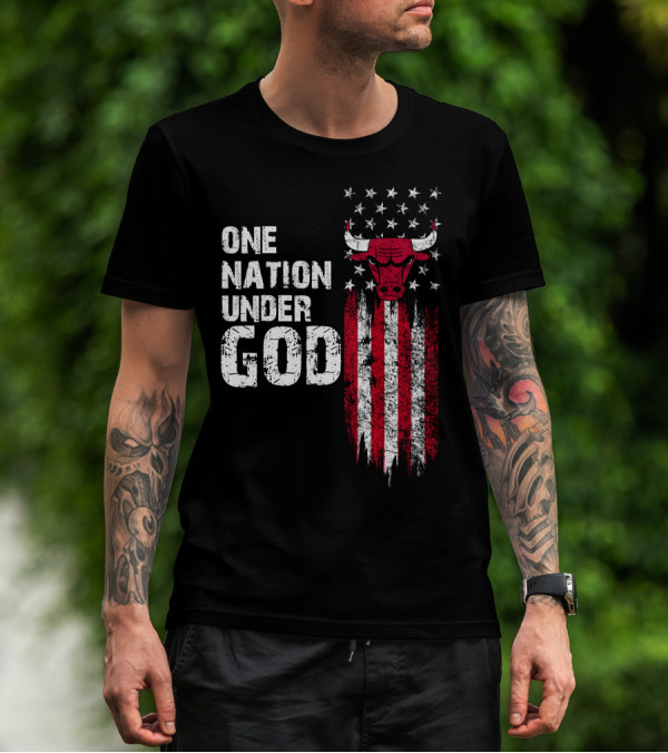 One Nation Under God Chicago Bulls Stars And Stripes Flag T-Shirt