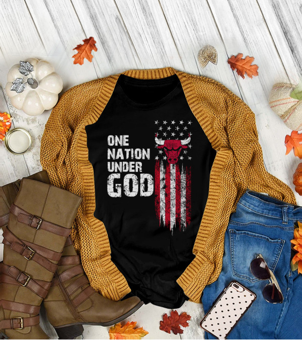One Nation Under God Chicago Bulls Stars And Stripes Flag T-Shirt
