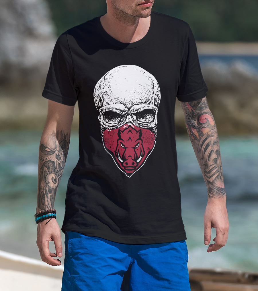 Arkansas Razorbacks Skull Logo Mask T-Shirt
