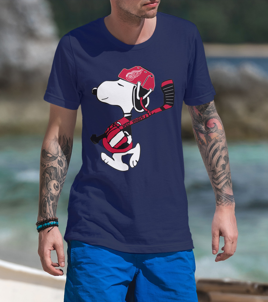 Snoopy Detroit Red Wings Hockey Enthusiast T-Shirt