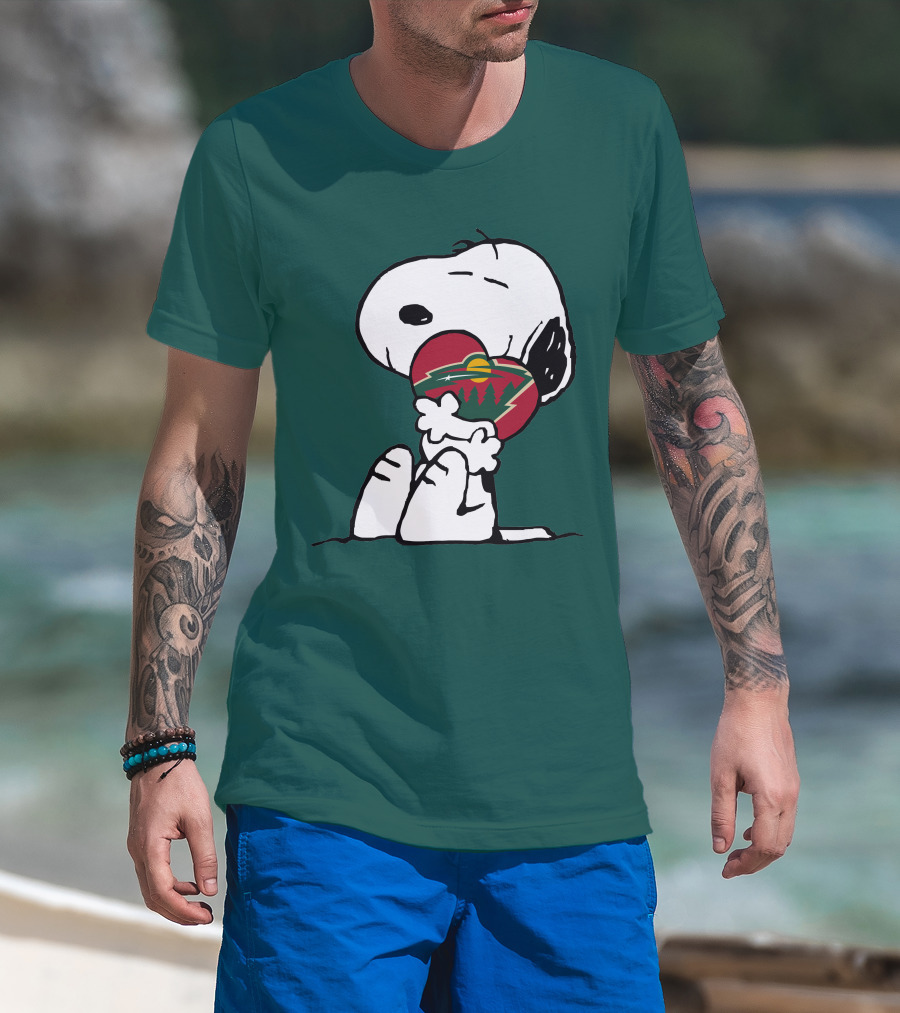 Snoopy Holding Minnesota Wild Heart T-Shirt