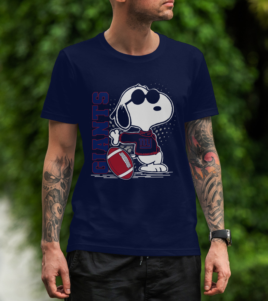 New York Giants Snoopy Football Player Fun Fanwear T-Shirt