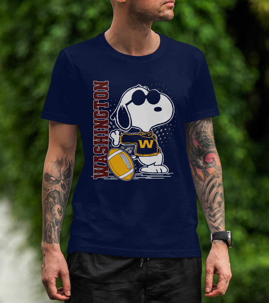Snoopy Washington Football W Sweater Sunglasses T-Shirt