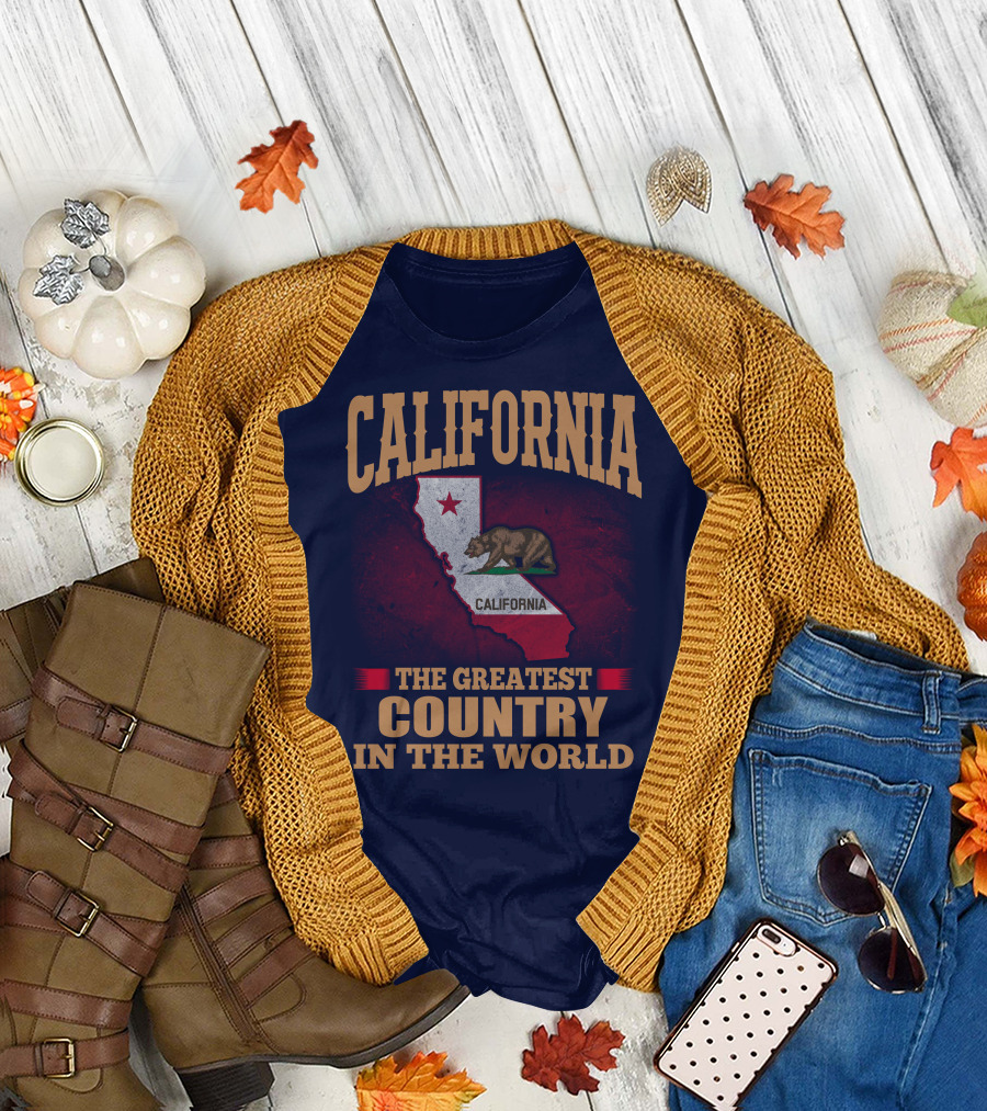 California The Greatest Country In The World Bear Flag Map T-Shirt