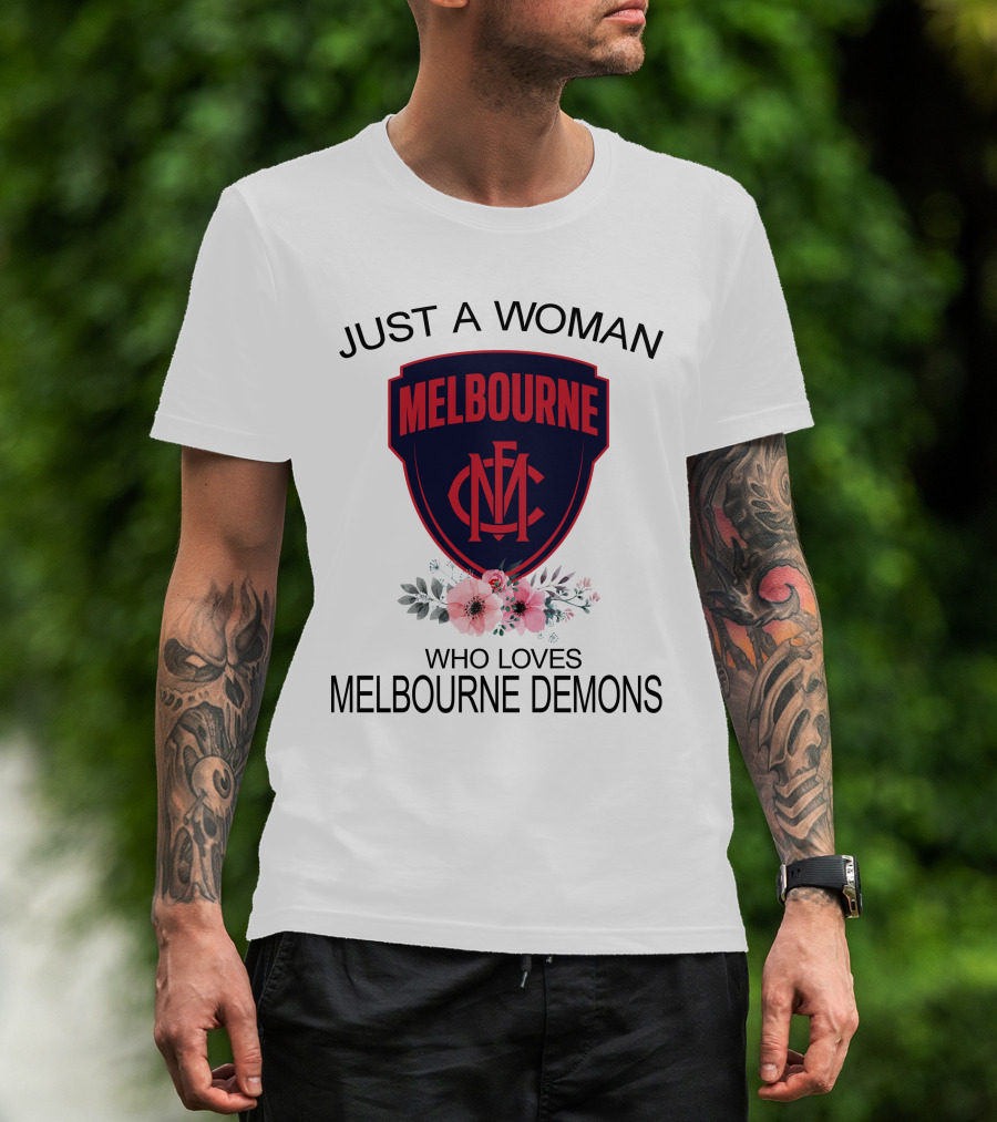 Just A Woman Who Loves Melbourne Demons Melbourne Cfc Logo Flower Decor T-Shirt