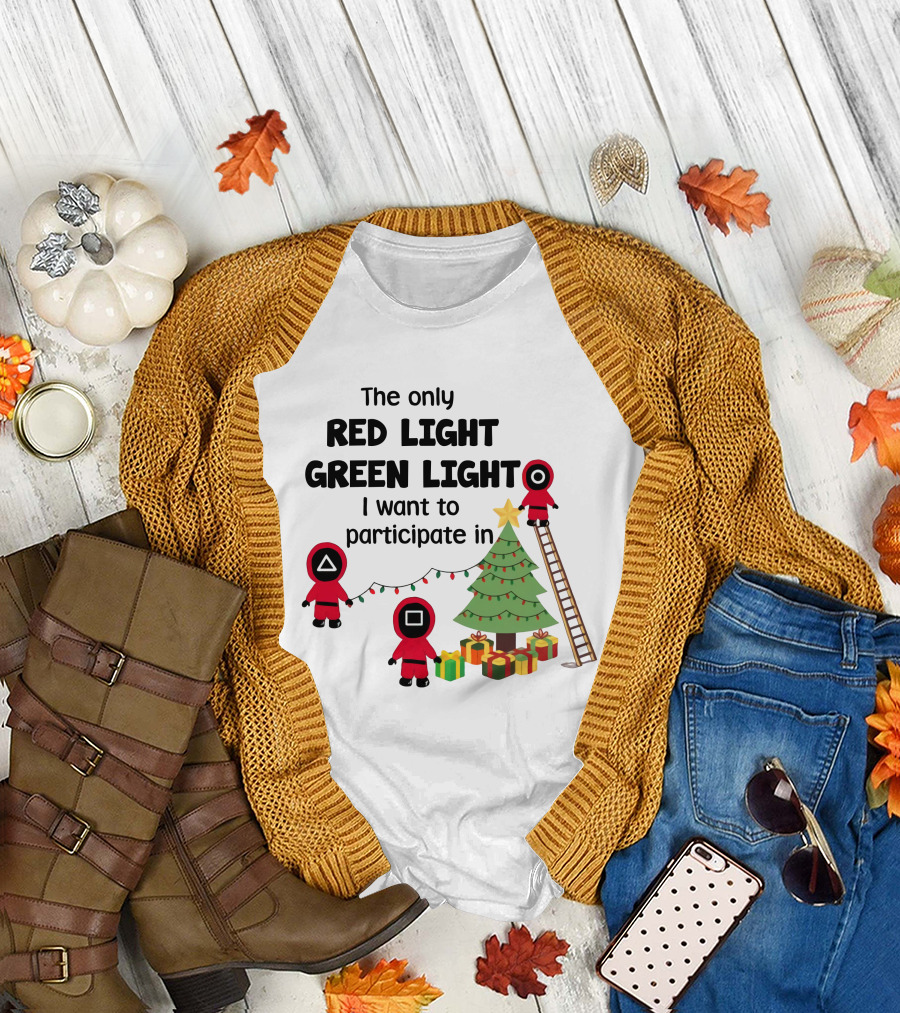 The Only Red Light Green Light I Want to Participate In Christmas Tree Decorations T-Shirt