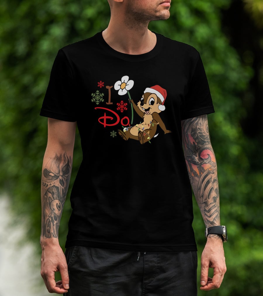 I Do Christmas Chipmunk Santa Hat Snowflakes Flower T-Shirt