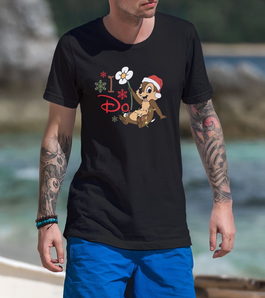 I Do Christmas Chipmunk Santa Hat Snowflakes Flower T-Shirt