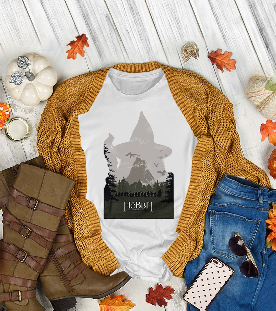 The Hobbit An Unexpected Journey Silhouette Scene with Gandalf Hat and Forest Background T-Shirt