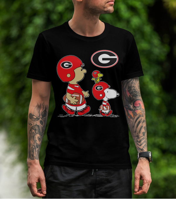 Georgia Bulldogs Charlie Brown And Snoopy Football Team Spirit T-Shirt