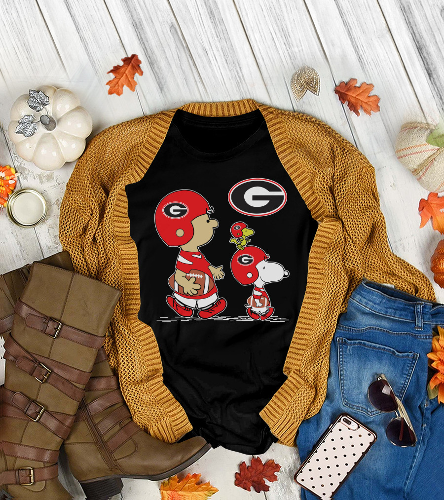 Georgia Bulldogs Charlie Brown and Snoopy Football Team Spirit T-Shirt