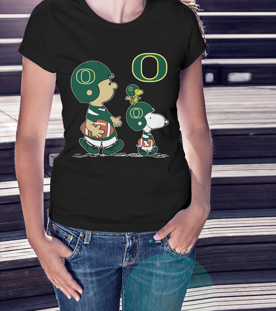 Oregon Ducks Peanuts Characters Football With Big O T-Shirt
