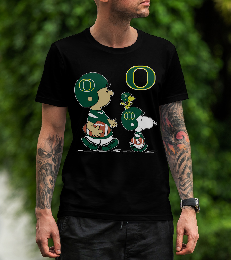 Oregon Ducks Peanuts Characters Football With Big O T-Shirt