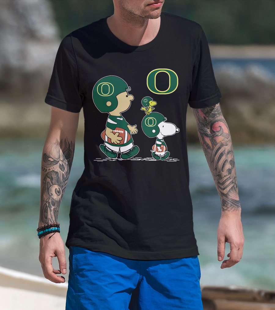 Oregon Ducks Peanuts Characters Football With Big O T-Shirt