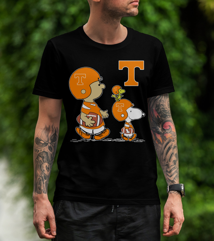 Tennessee Volunteers Peanuts Characters Football Helmet Charlie Brown Snoopy Woodstock T-Shirt