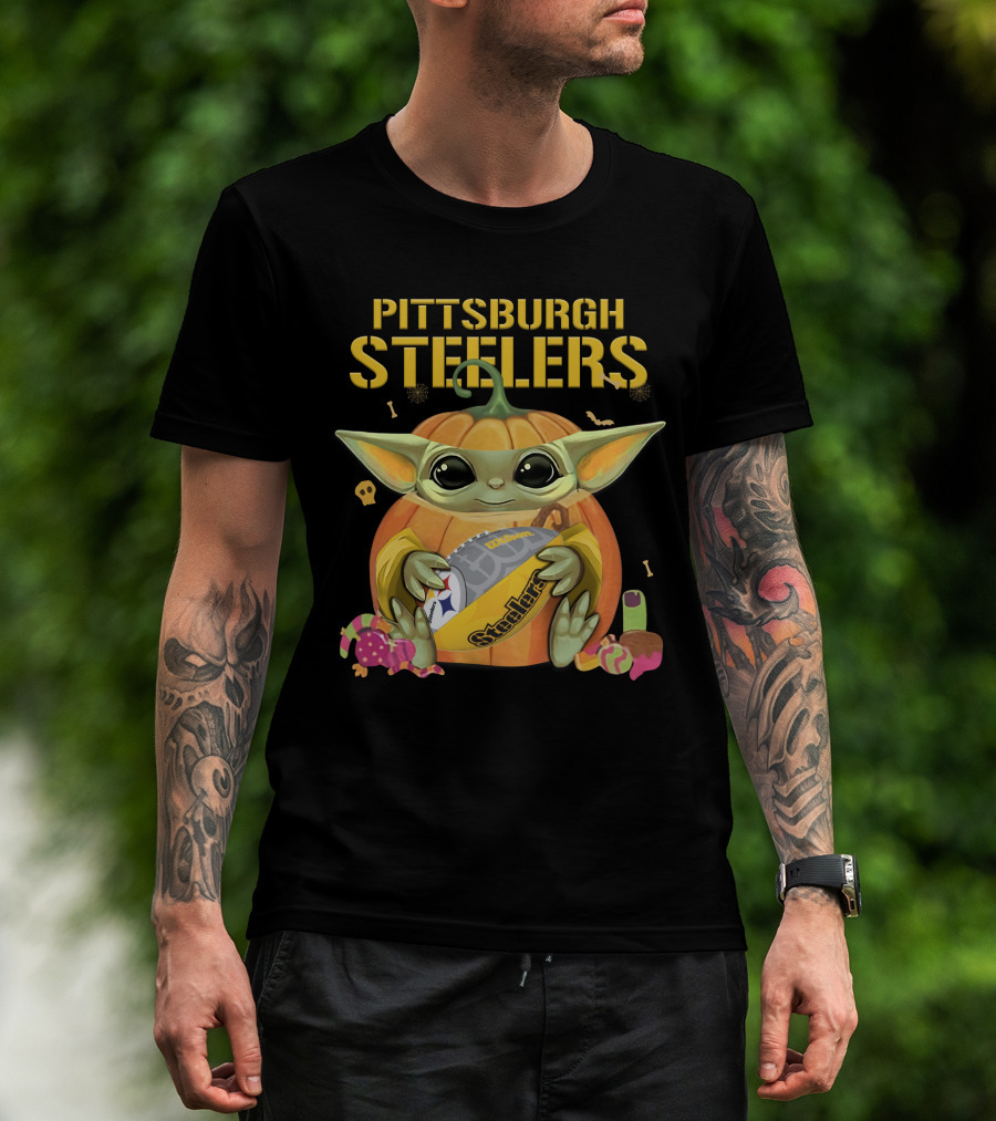 Pittsburgh Steelers Yoda Football Pumpkin Halloween Candy T-Shirt