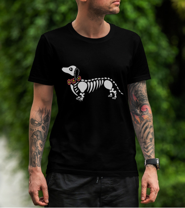 Dachshund Dog Skeleton With Festive Red Flowers Garland T-Shirt