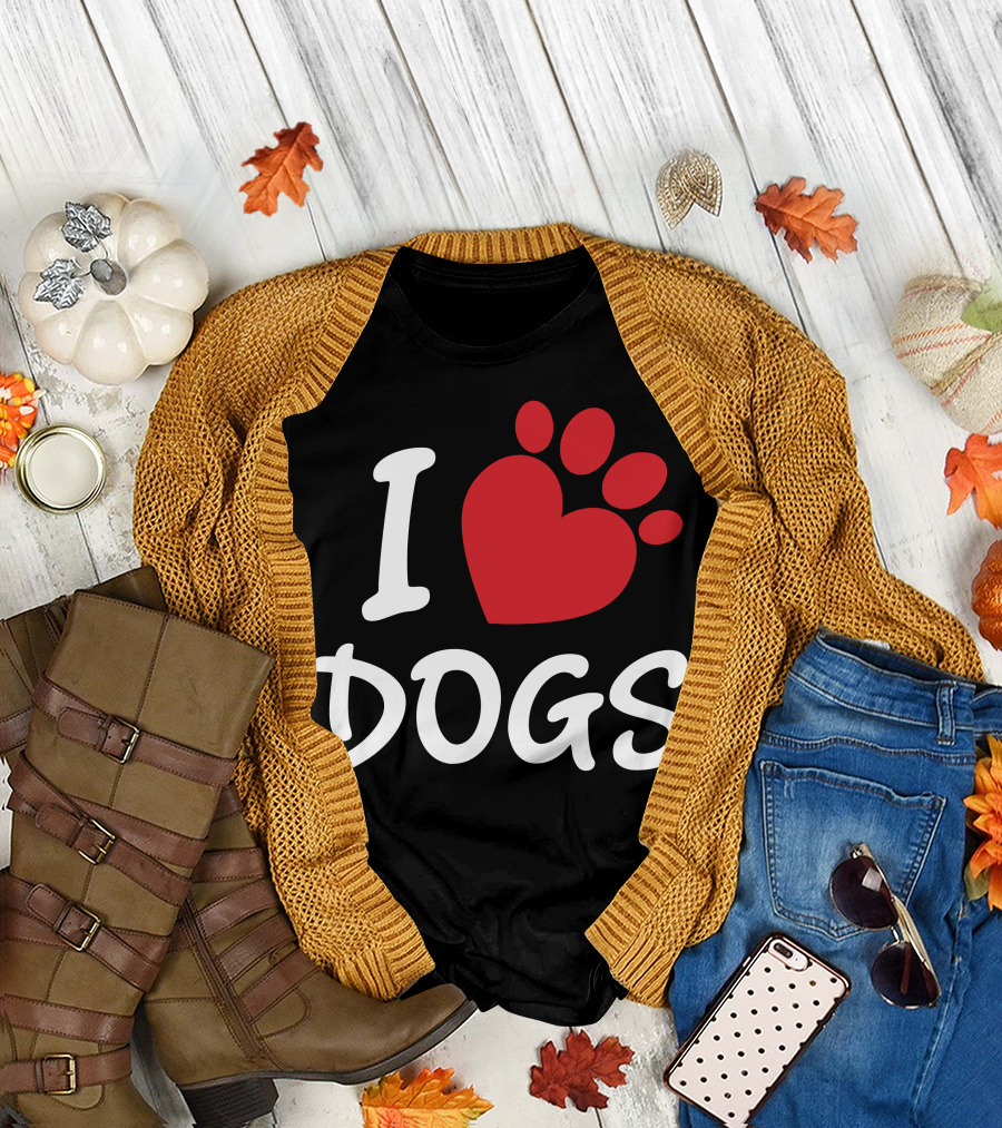 I Love Dogs Heart Paw Prints T-Shirt