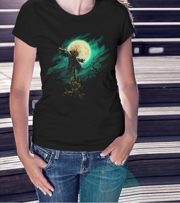 Haunted Scarecrow Pumpkin Head Under Full Moon Sky T-Shirt