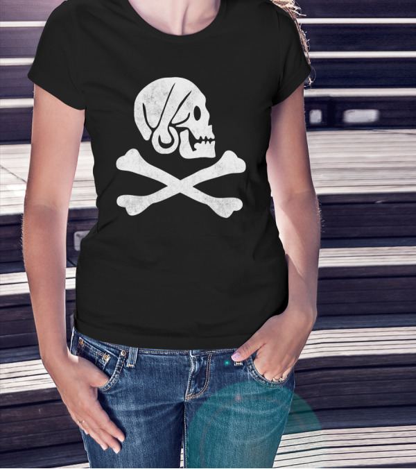 Pirate Bones Skull Jolly Roger Iconic T-Shirt