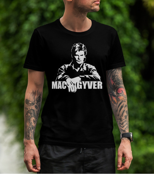 Mac Gyver Schwarz Retro Silhouette Iconic Series Character T-Shirt