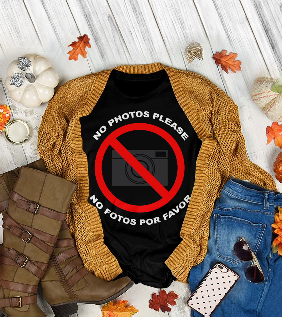 No Photos Please No Fotos Por Favor Camera Symbol Prohibition T-Shirt