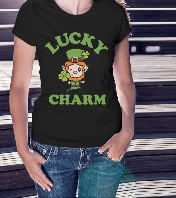 LUCKY CHARM Leprechaun Holding Shamrock T-Shirt