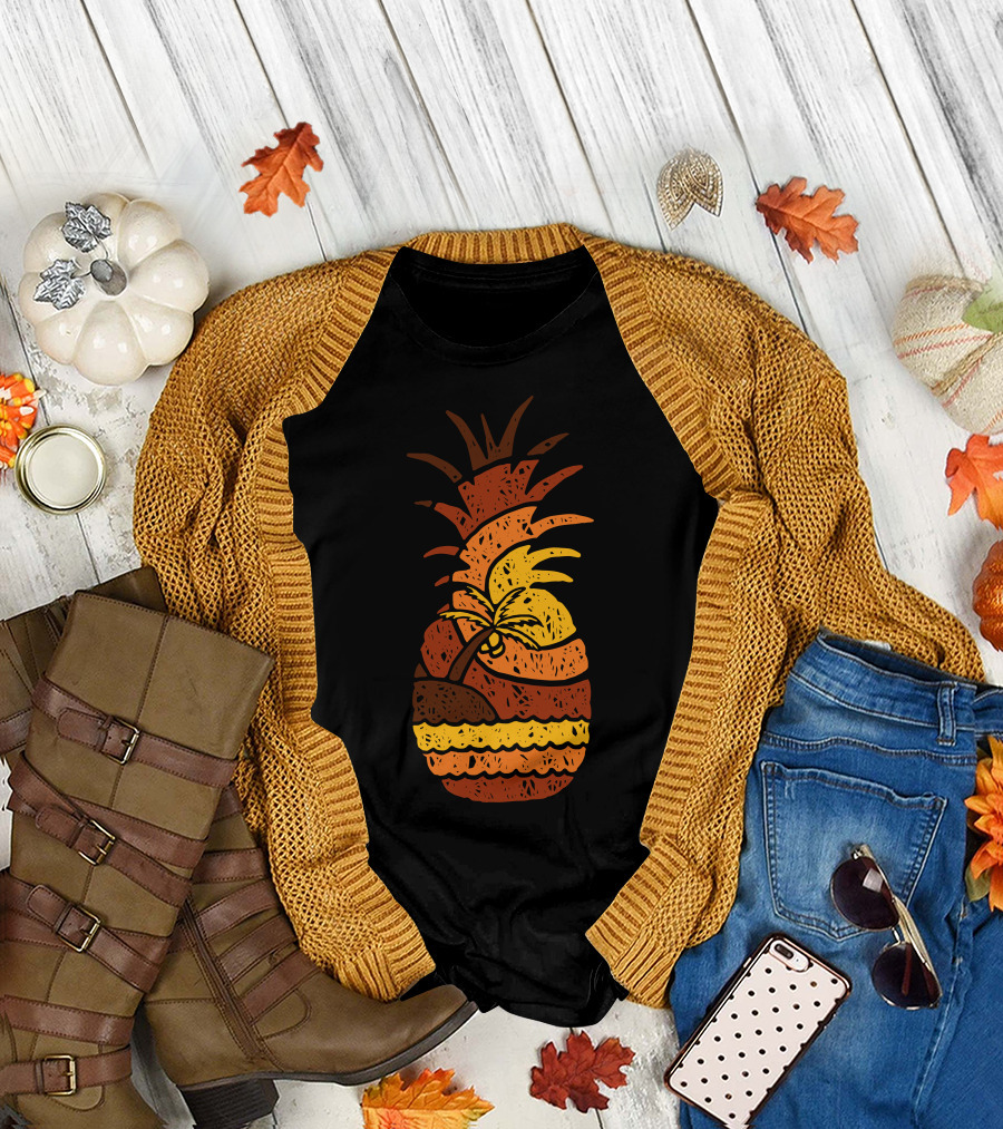 Pineapple Beach Palm Tree Sunset Iconic Tropical Scene T-Shirt