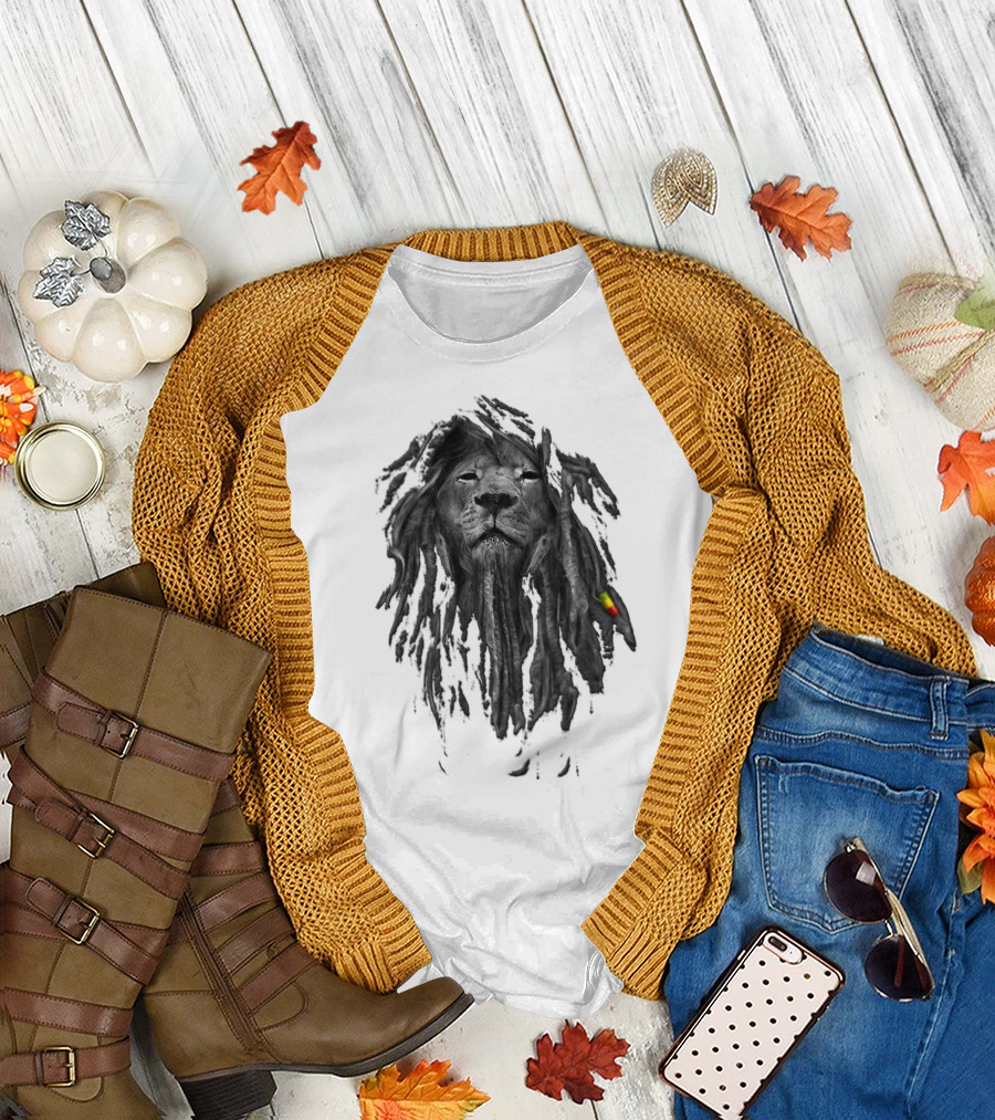 Rasta Lion Shadow Dreadlocks with Red Yellow Green Accent T-Shirt