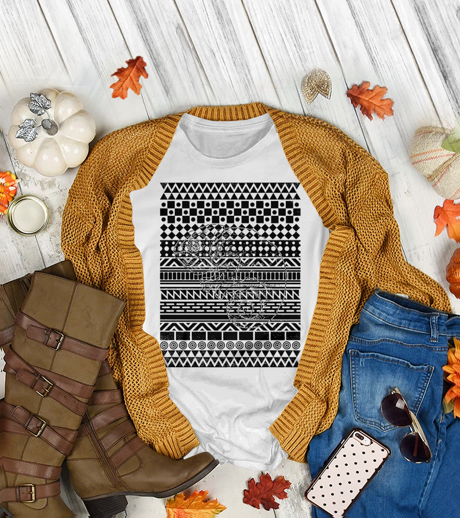 Hiding Camouflage Chameleon Geometric T-Shirt